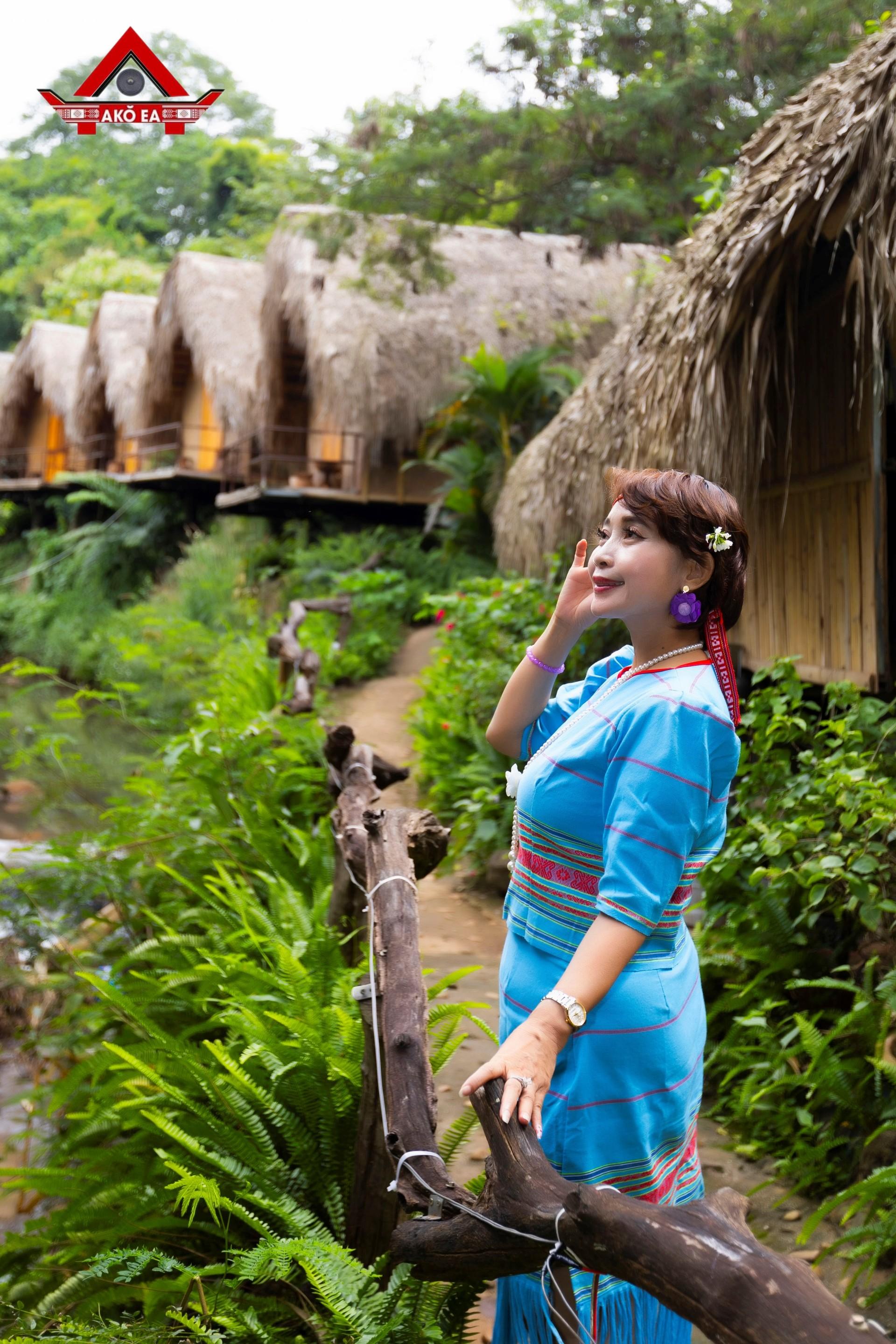 Nhon-PhanIMG_4838ed72eabbbcc0e72a.jpg