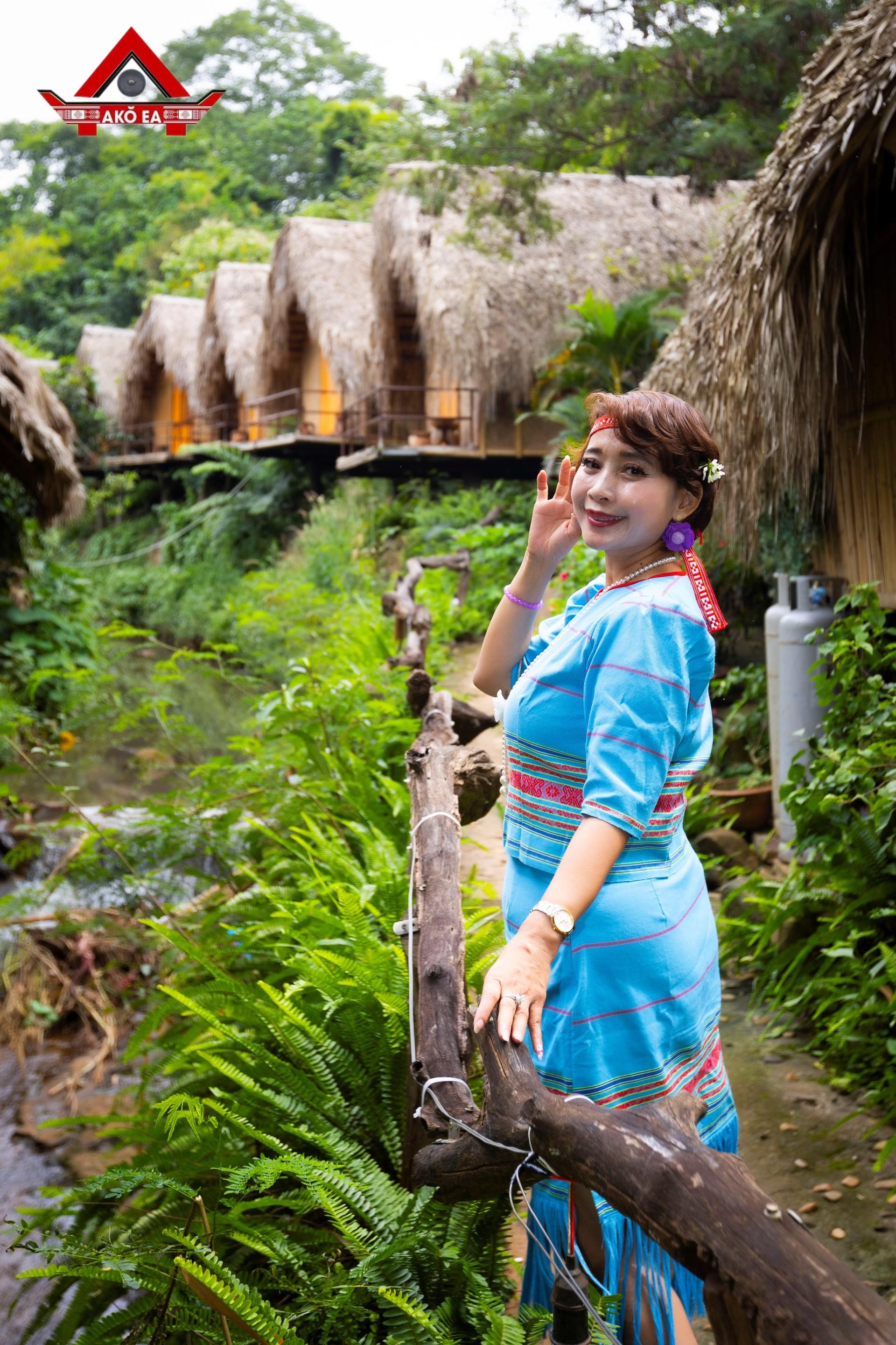 Nhon-PhanIMG_48400bb8b63ed9b66564.jpg