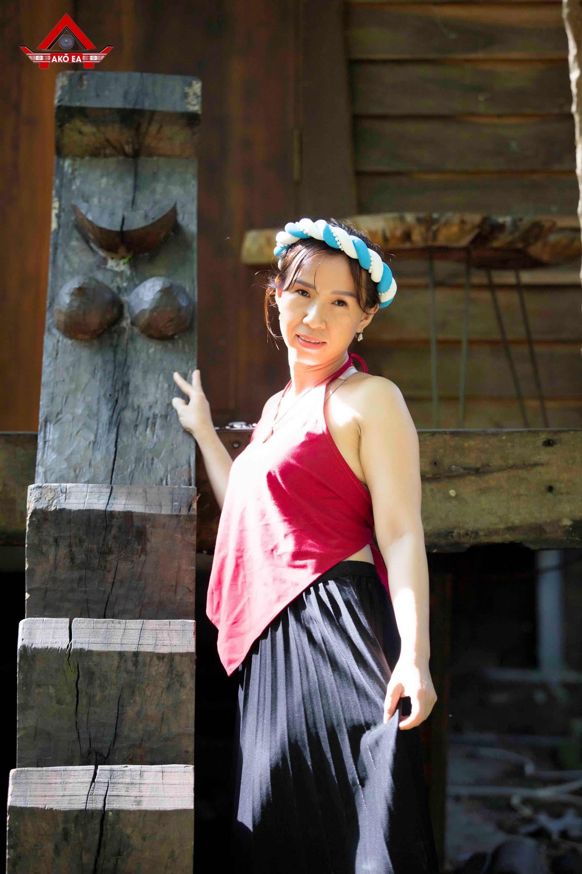 Nhon-PhanIMG_0414abe3e9317c535f1d.jpg