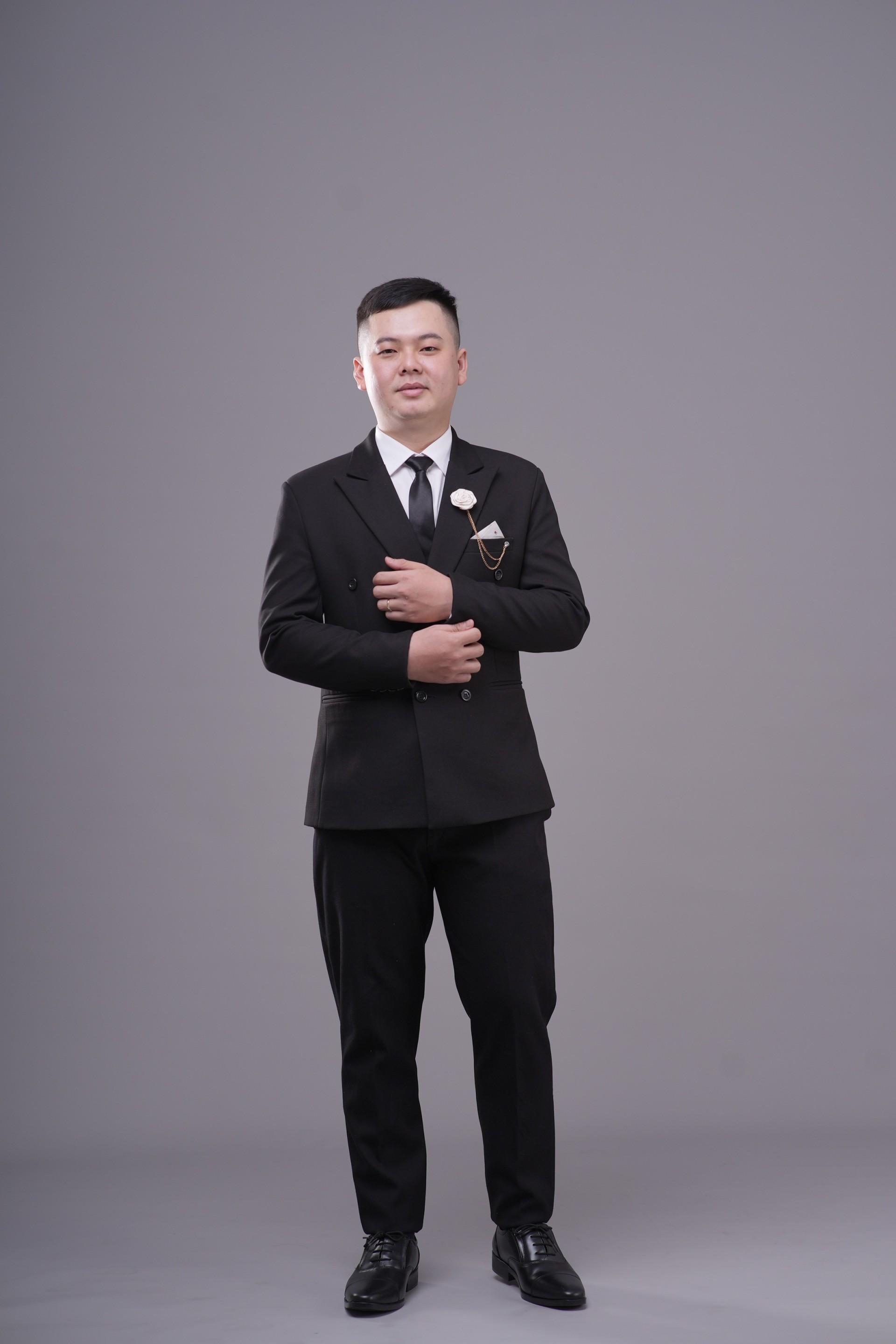 HUN08543