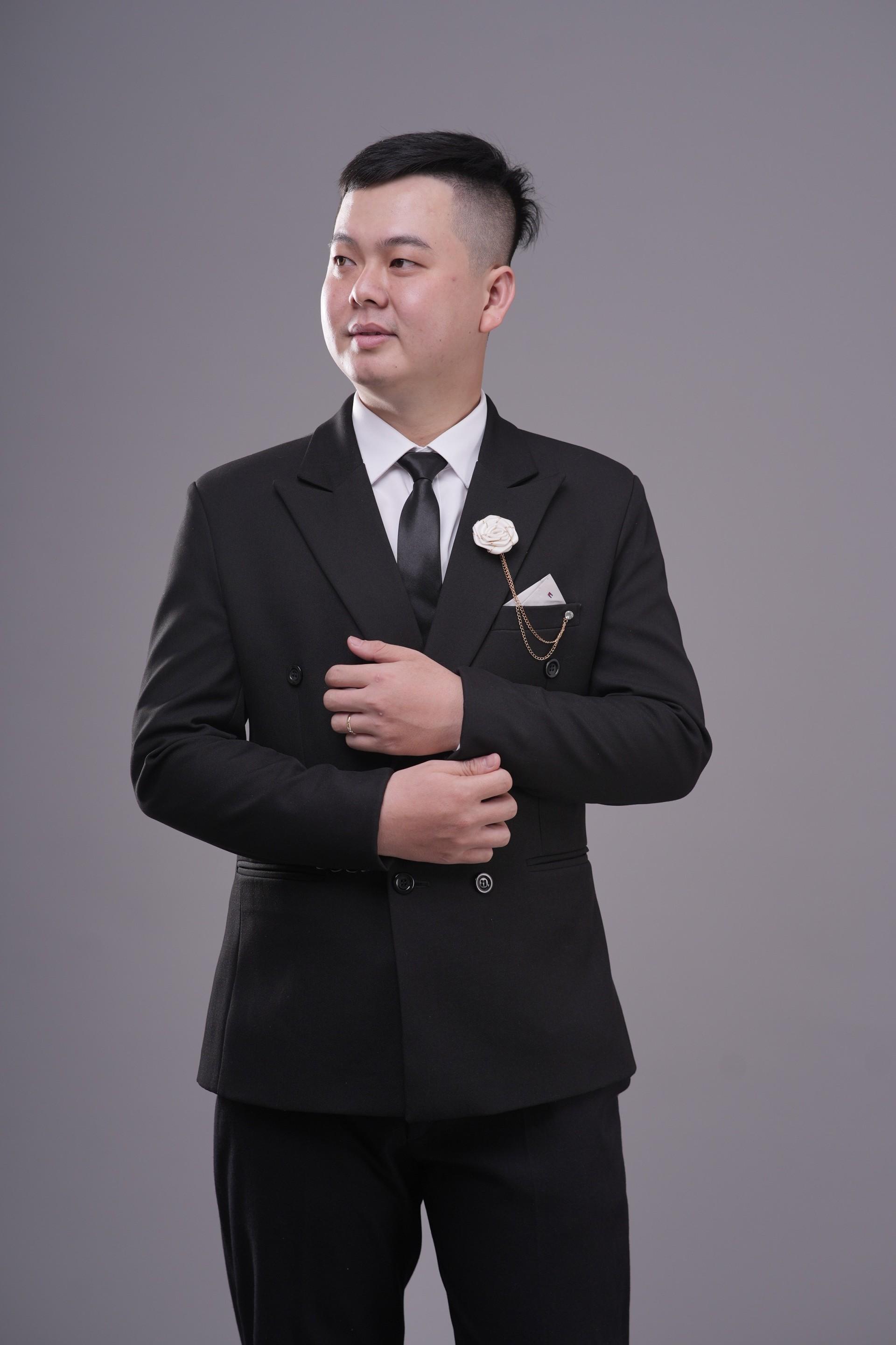 HUN08545