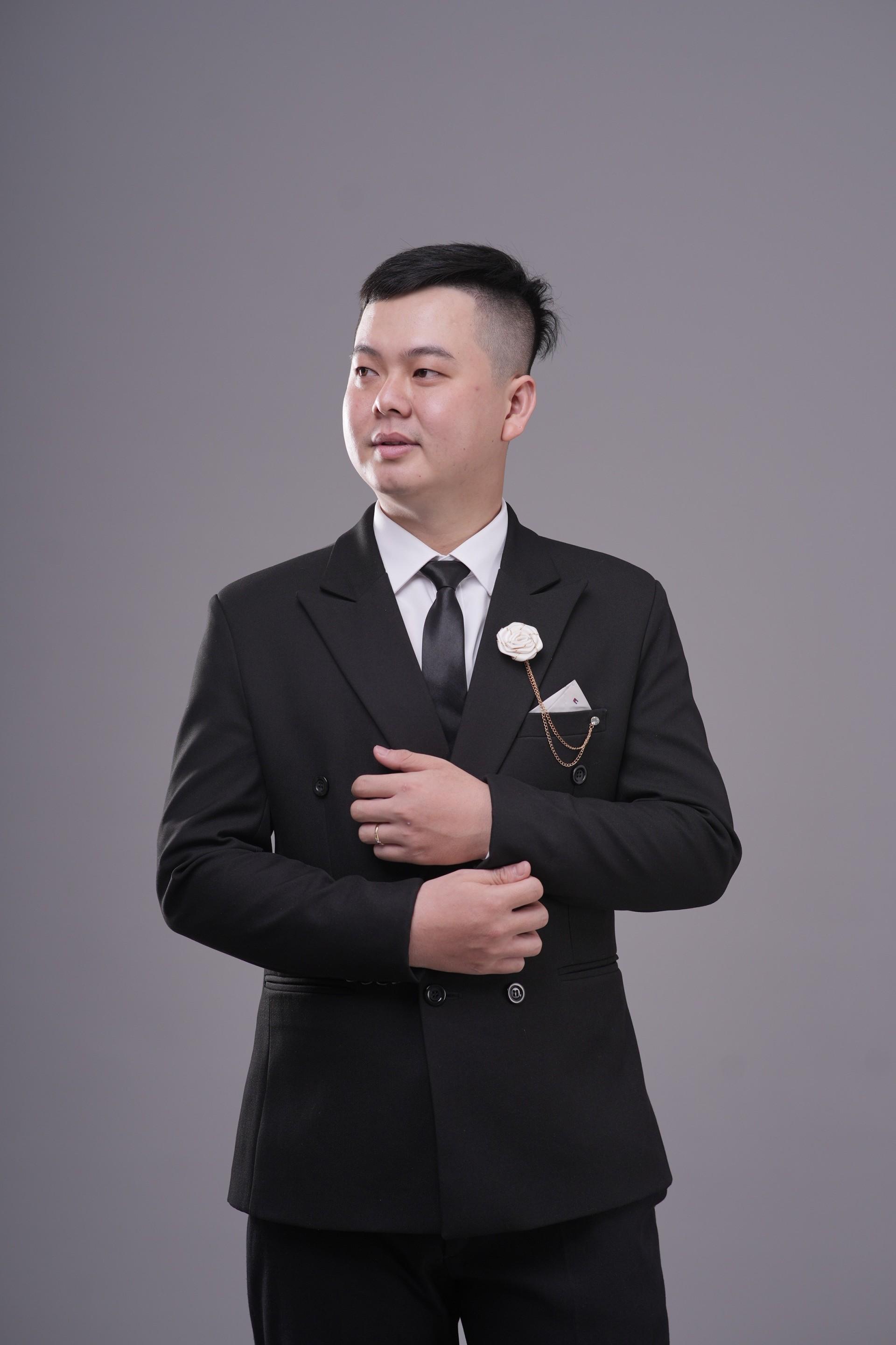 HUN08546