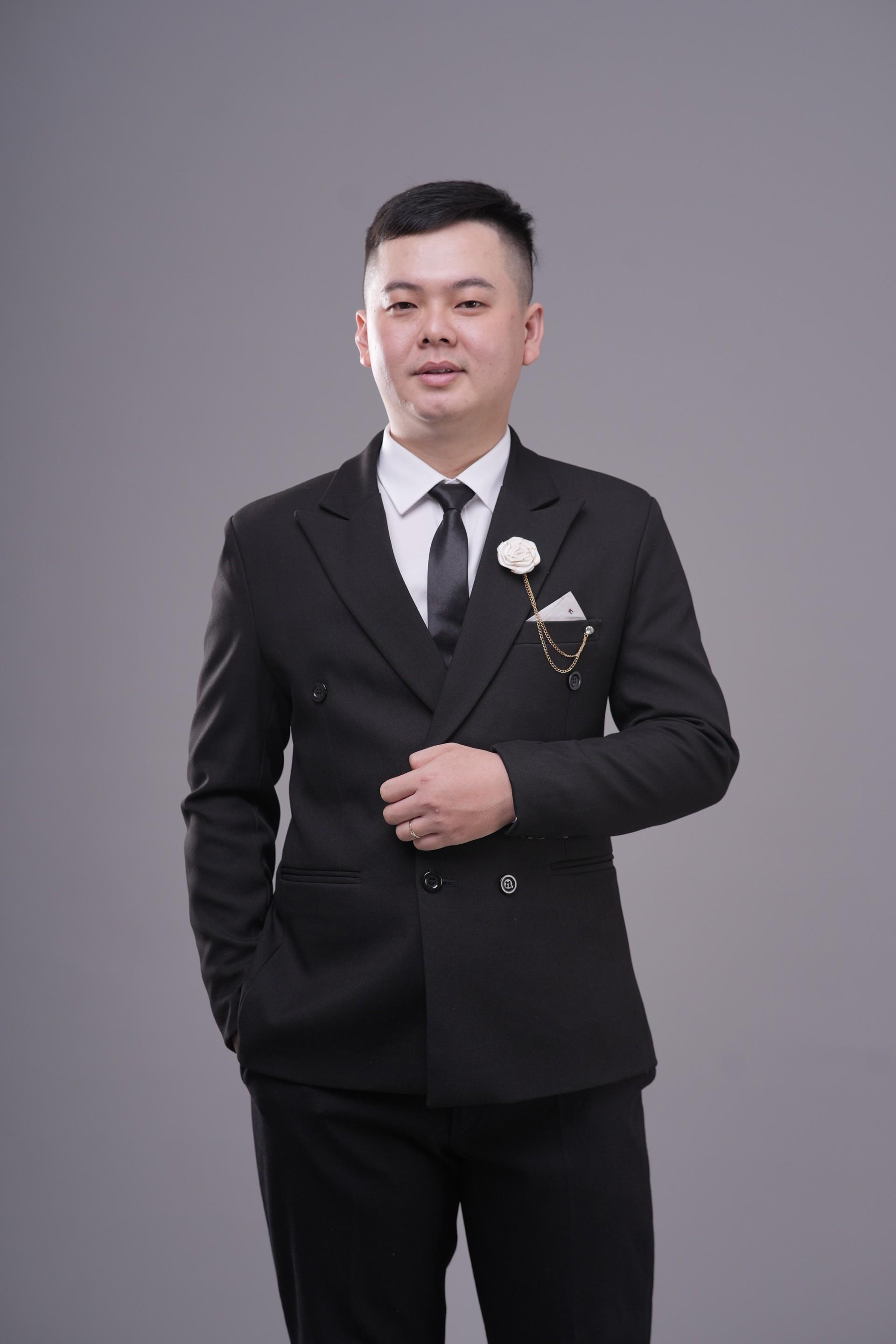 HUN08551