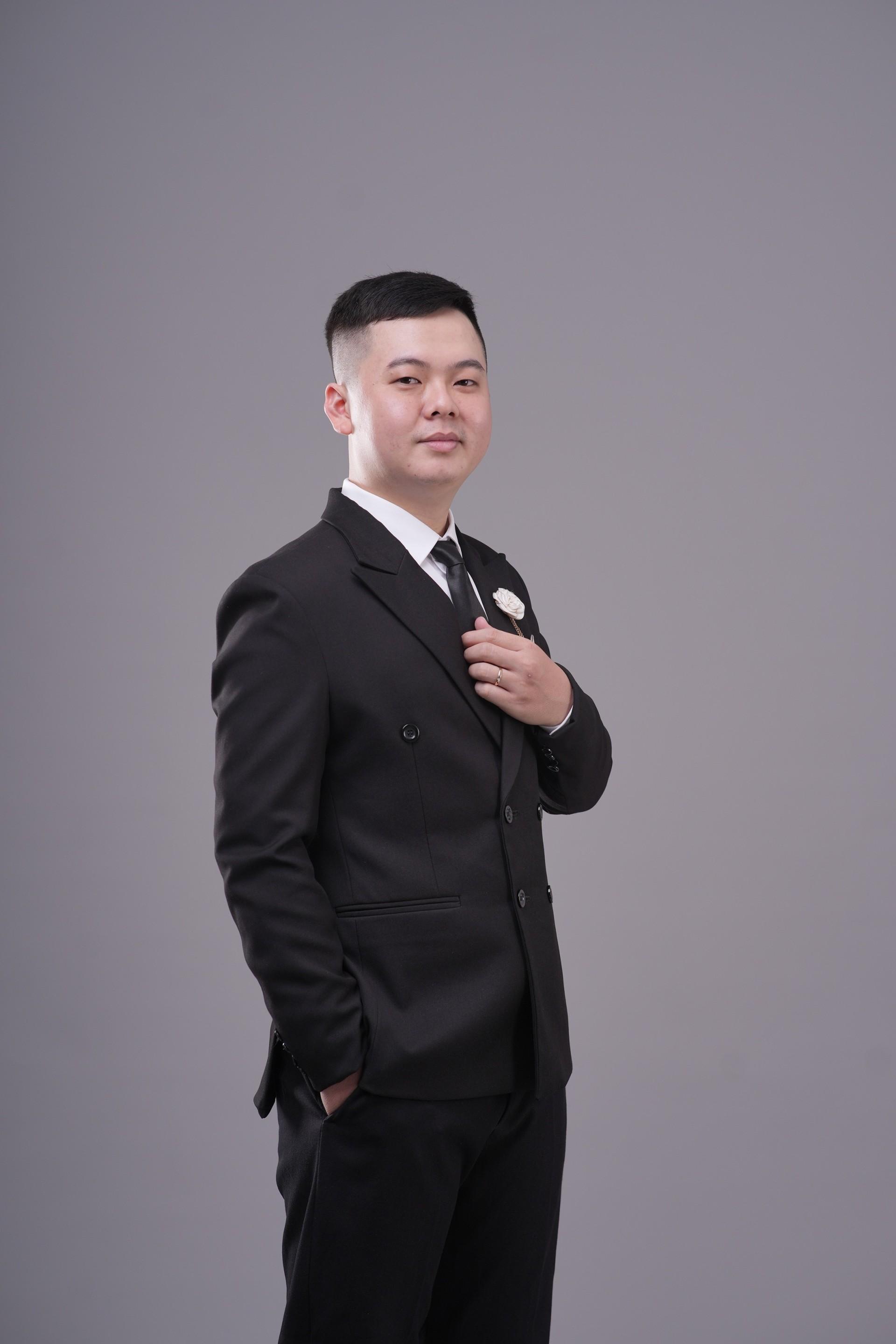 HUN08554