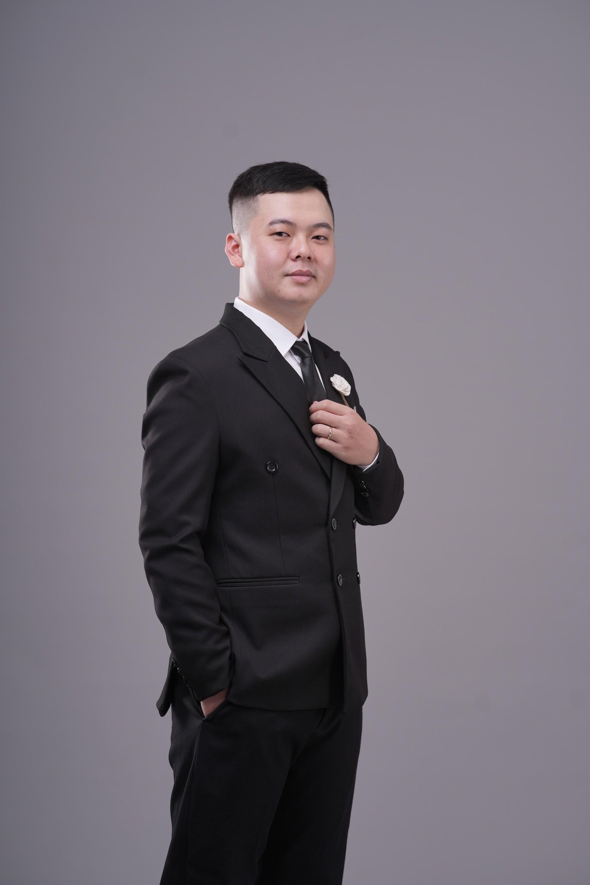 HUN08555