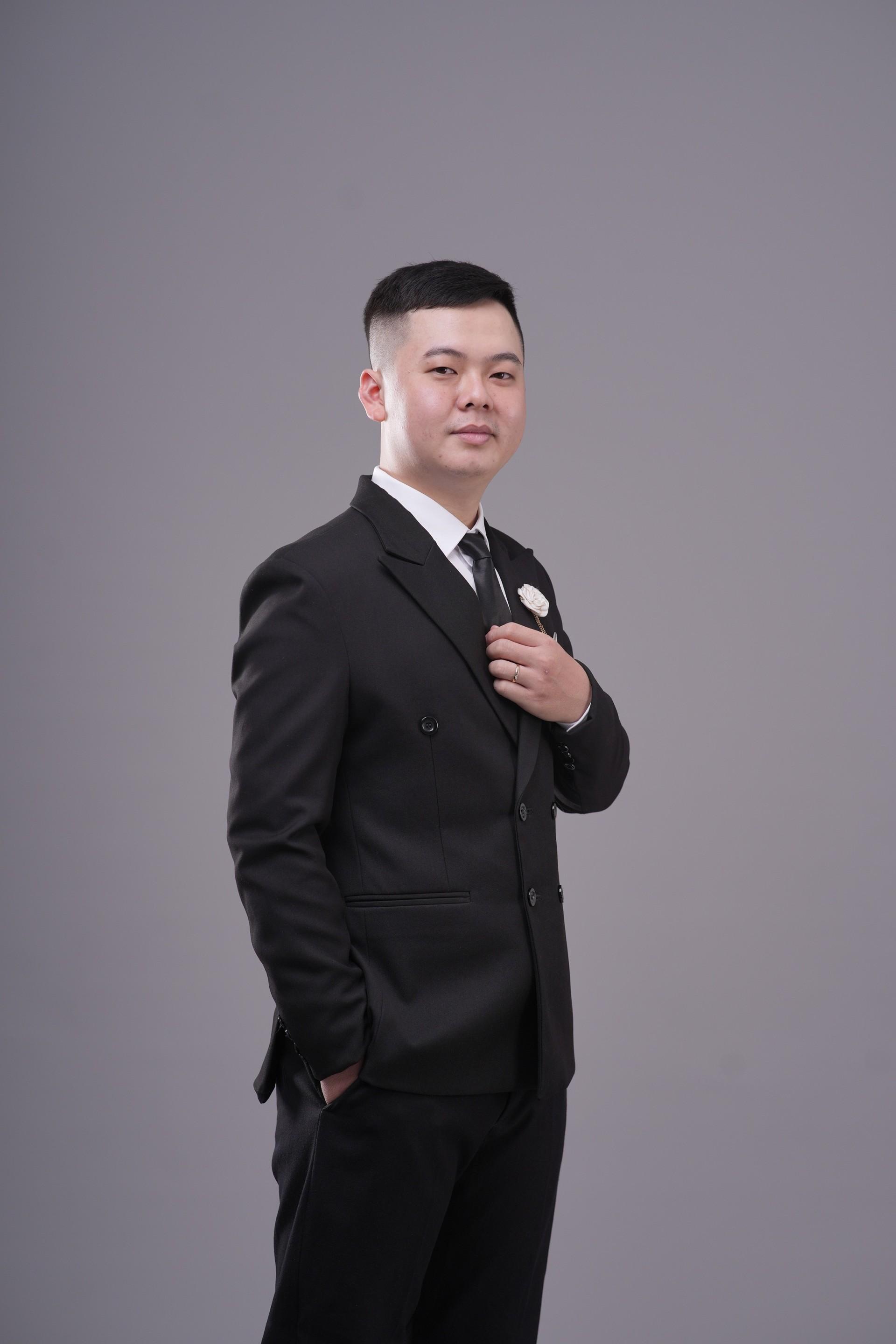 HUN08556