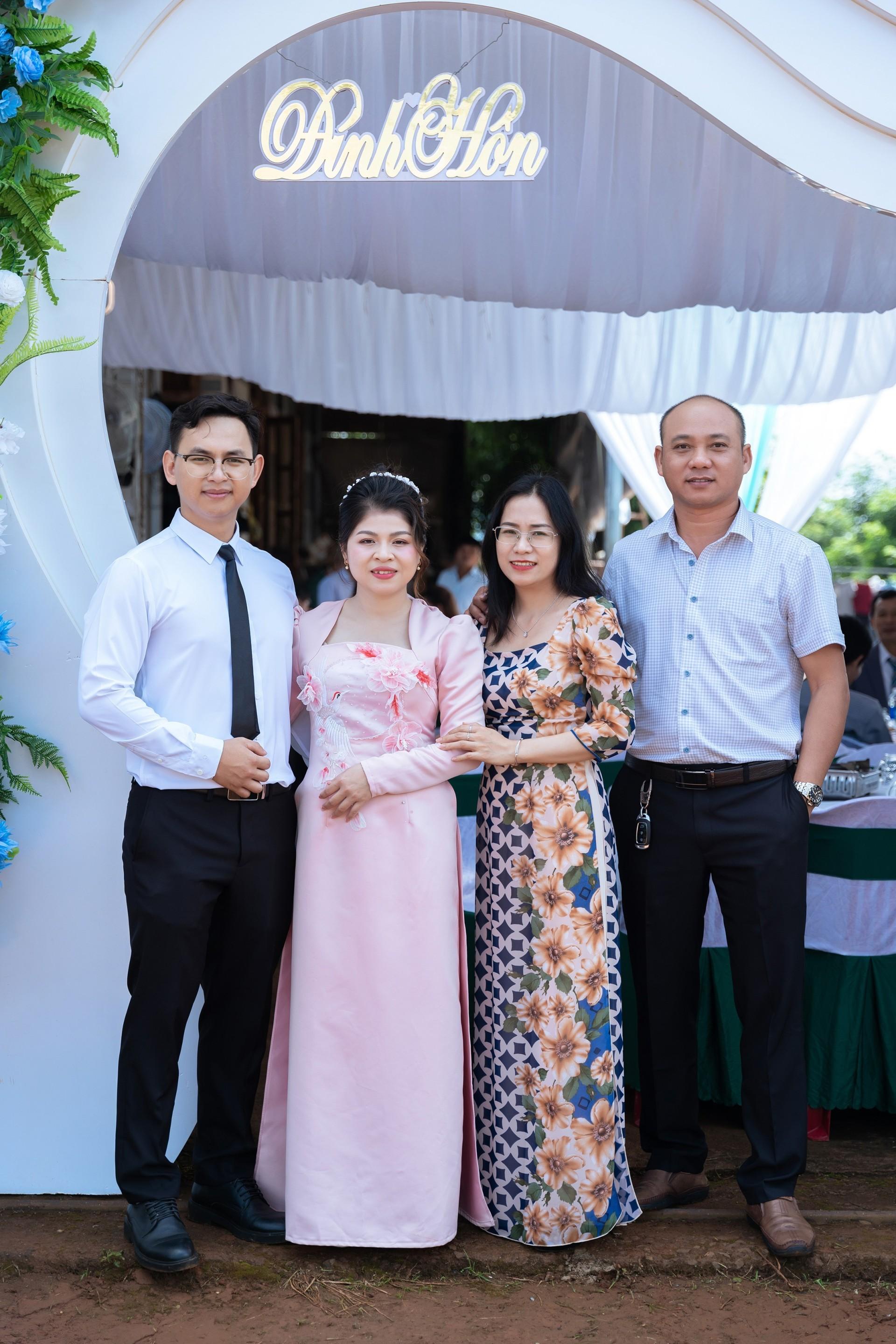 Thuc & Lan 0216