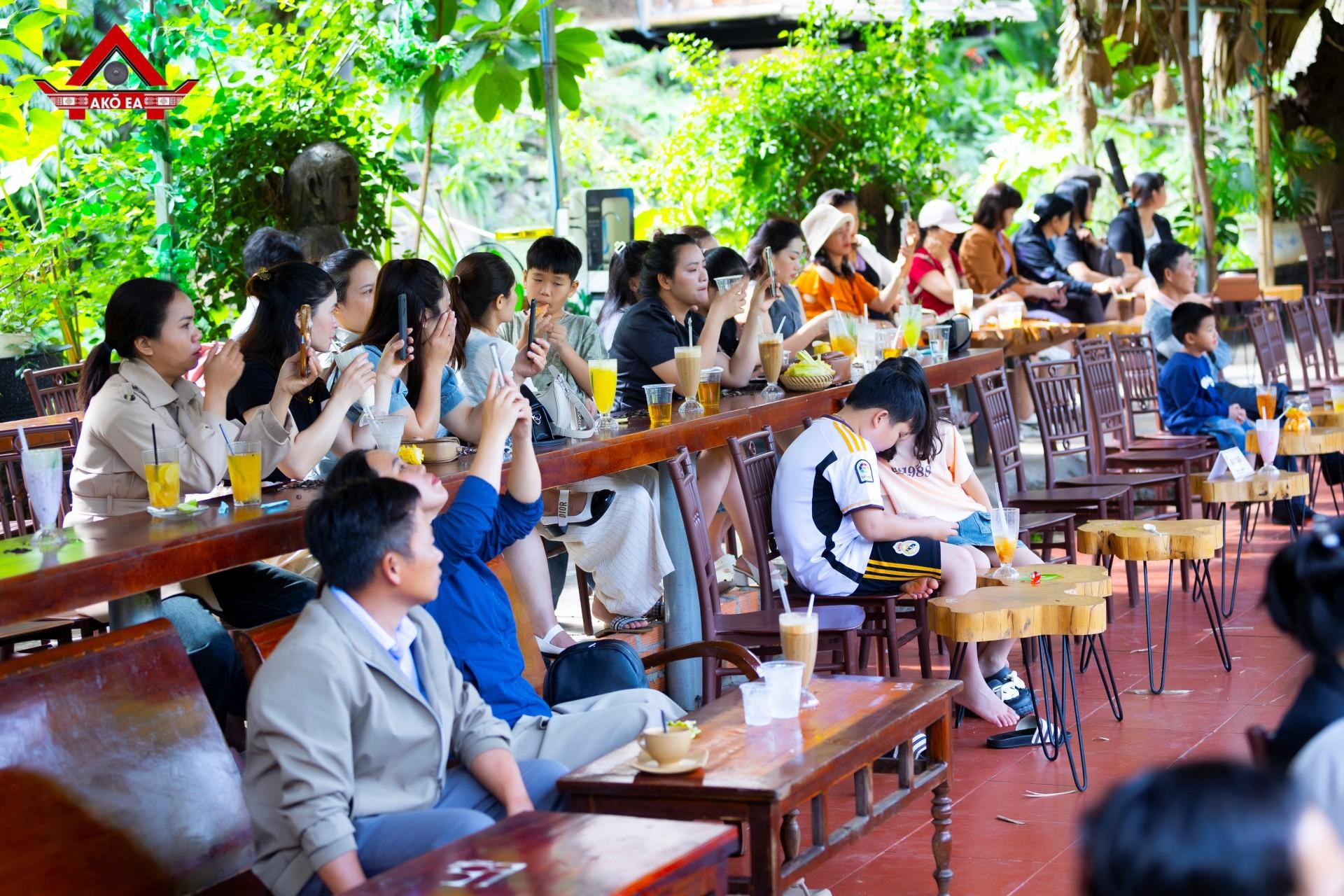 Nhơn PhanIMG 9796
